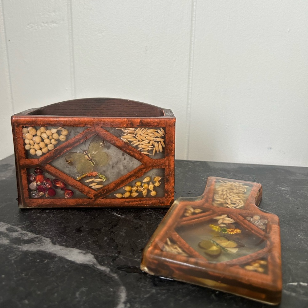 Vintage Butterfly Lucite Spoon Rest and Napkin Holder Set - Picture 3 of 4